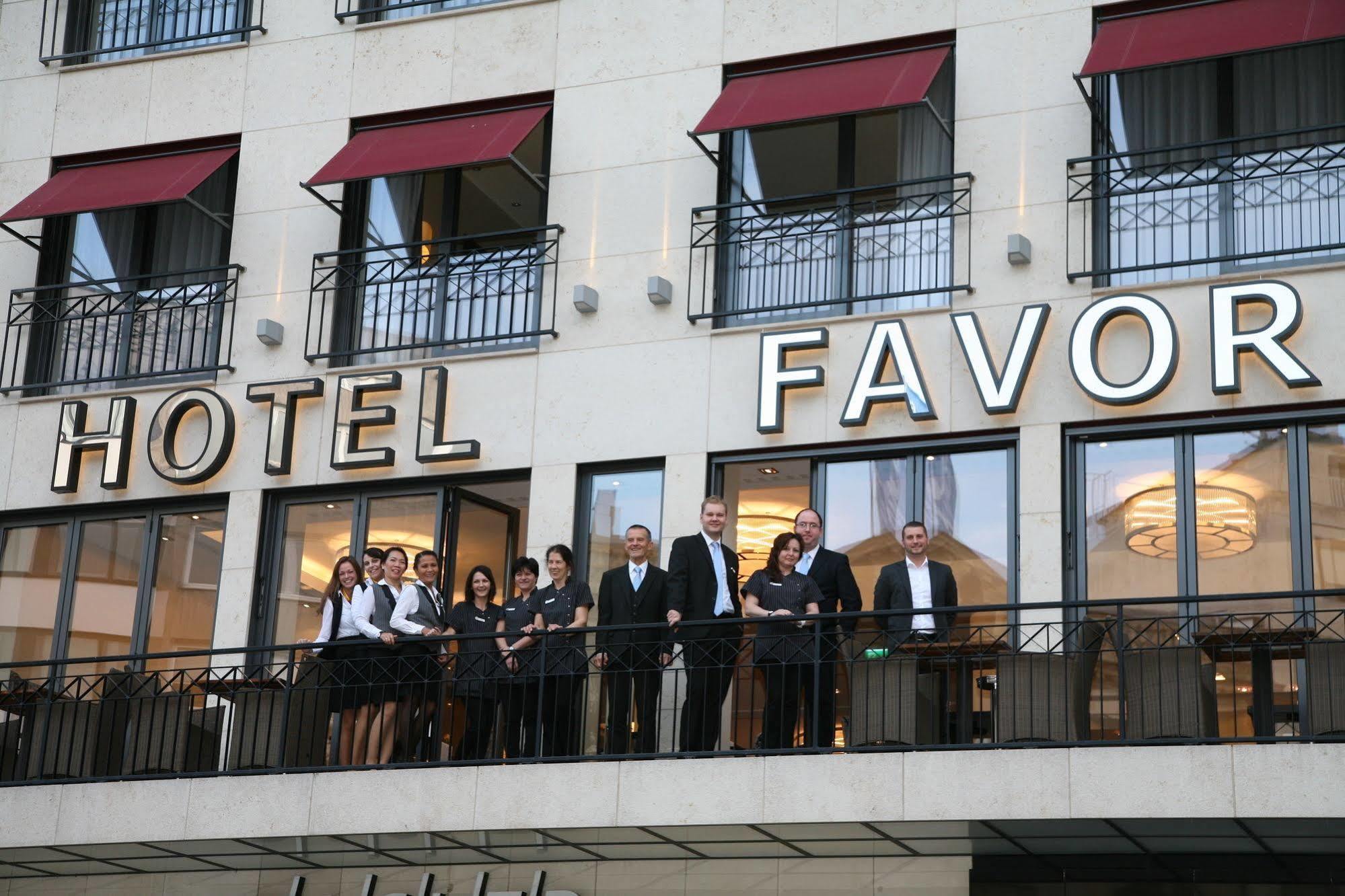 Hotel Favor ดุสเซลดอร์ฟ ภายนอก รูปภาพ